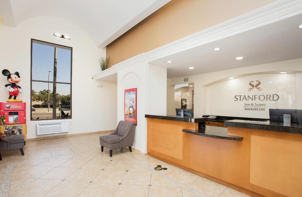 Stanford Inn & Suites Anaheim Extérieur photo